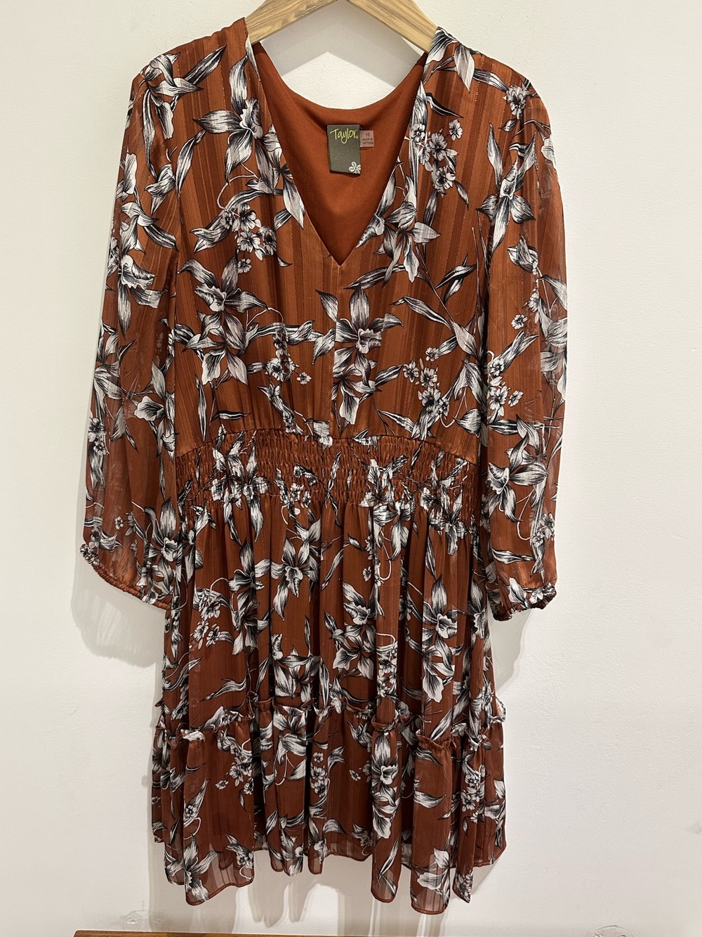 Taylor Rust Brown Floral Long Sleeve Dress